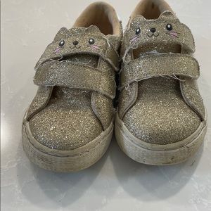 Place Toddler girl sneakers size 9